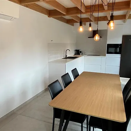 בית נופש Cosy Polder House Near The Coast קוקסיידה